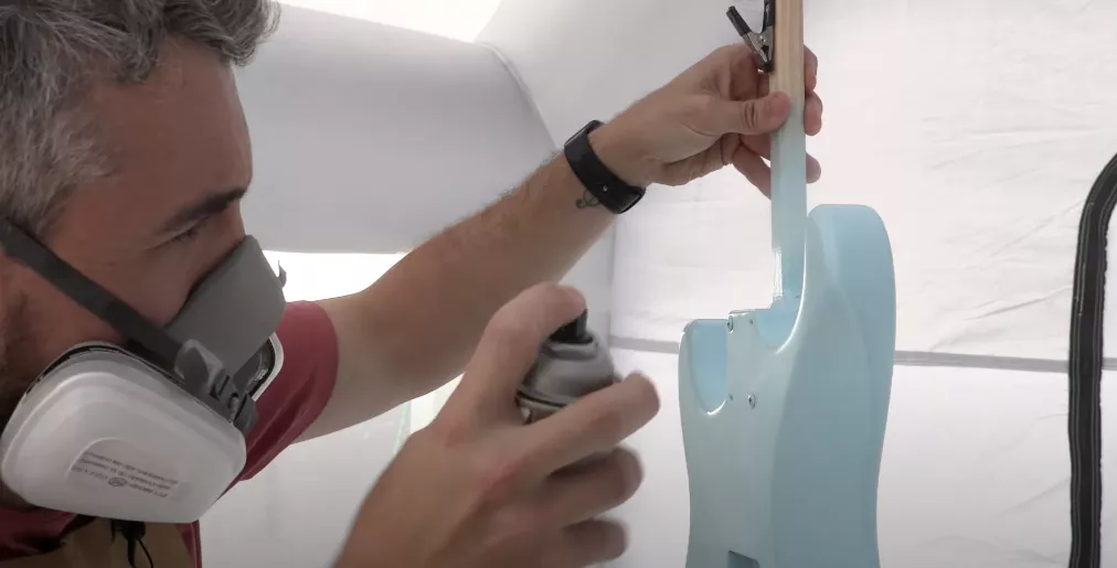 Mehr Farblack-Auffrischung