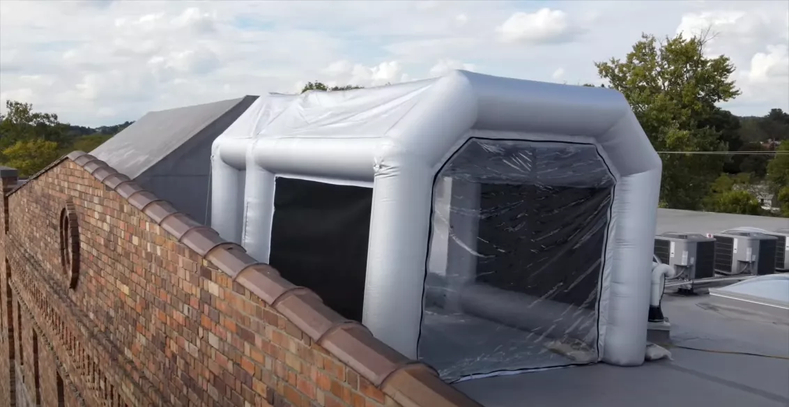 Aufblasbare Lackierkabine