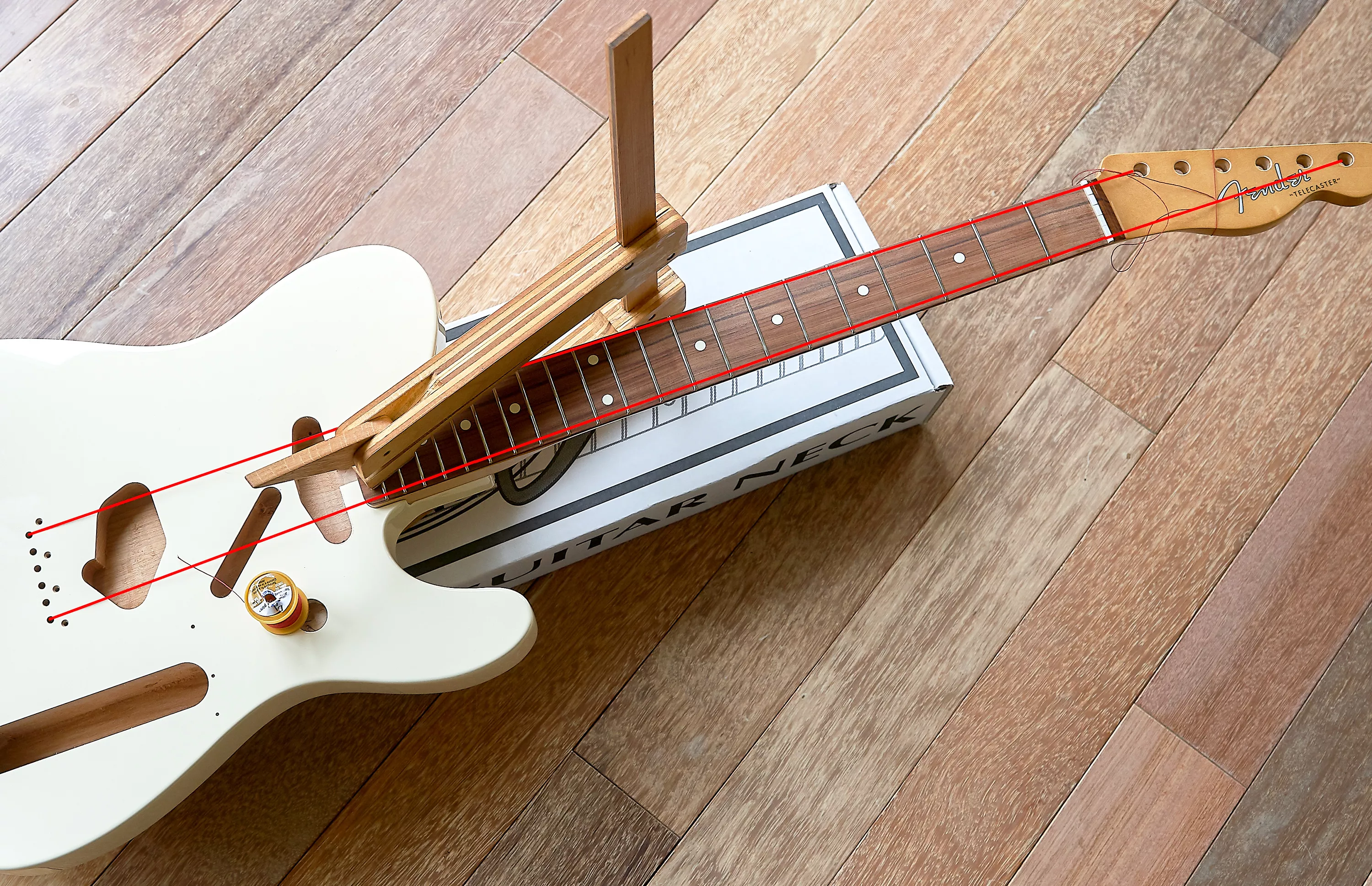 Simulieren von Fäden mit rotem Garn