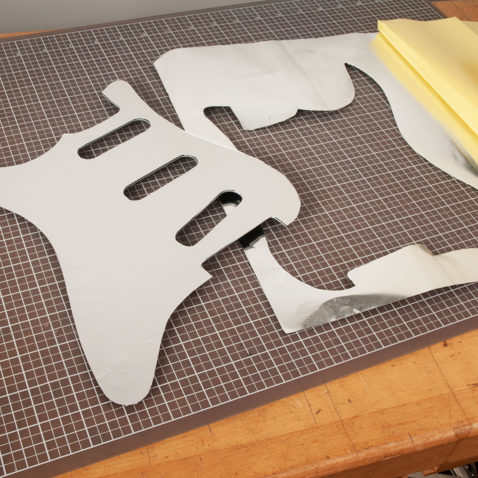 Pickguard-Abschirmfolie Pickguard-Abschirmfolie