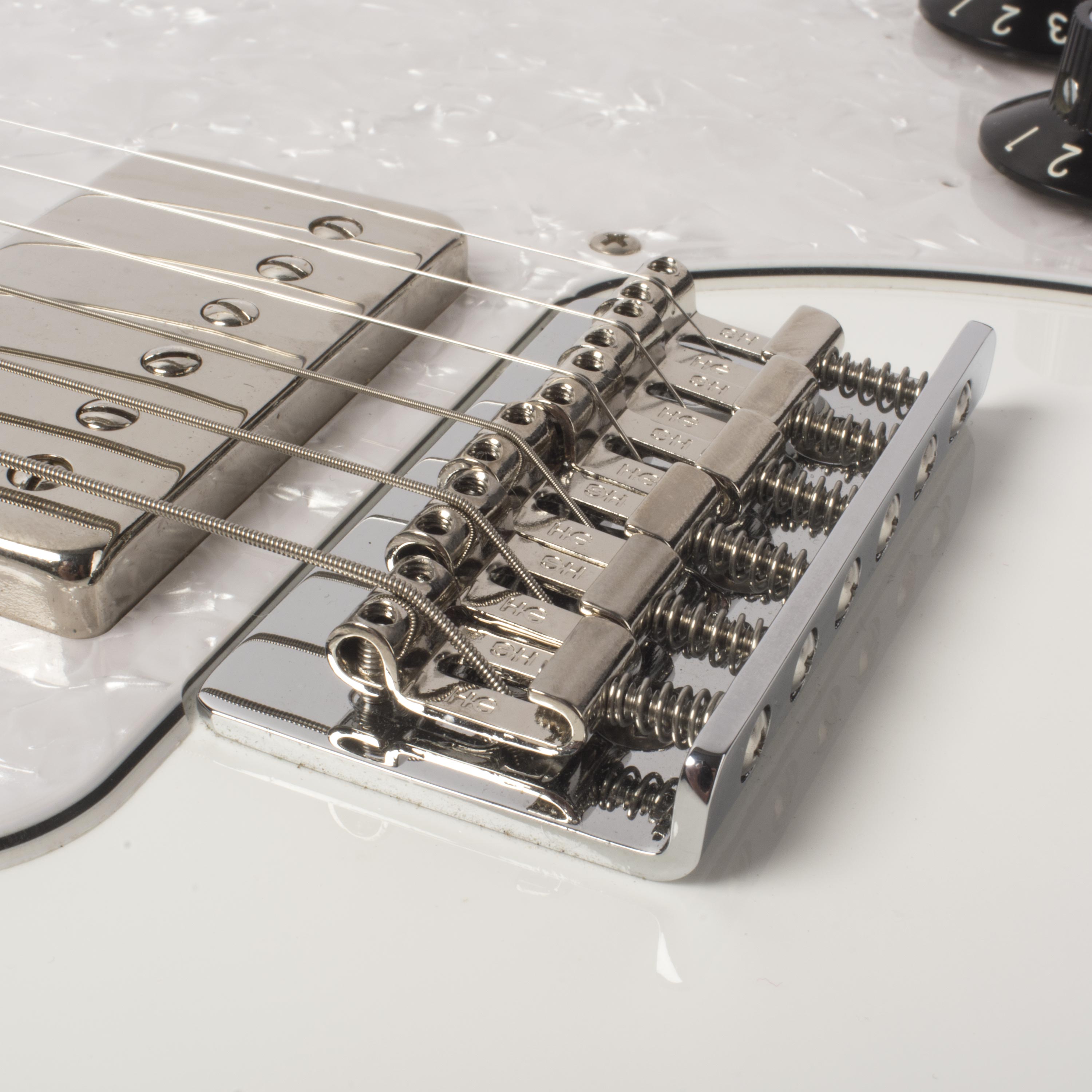 „Highwood Contoured Vintage Saddles“-Saitenreiter für Stratocaster – 6er-Set
