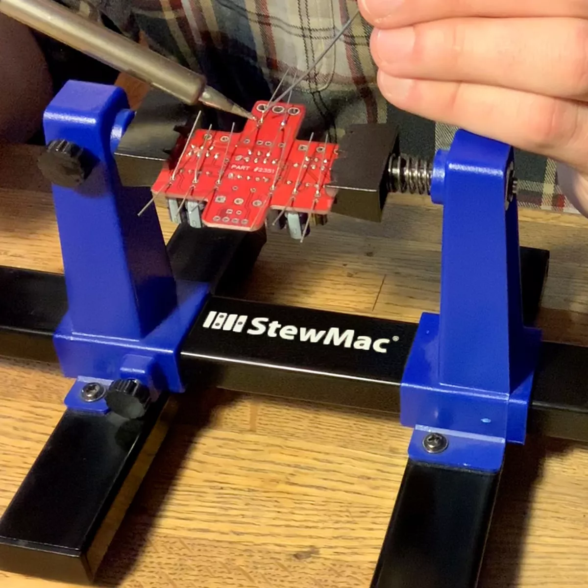 StewMac-Leiterplattenhalter StewMac-Leiterplattenhalter