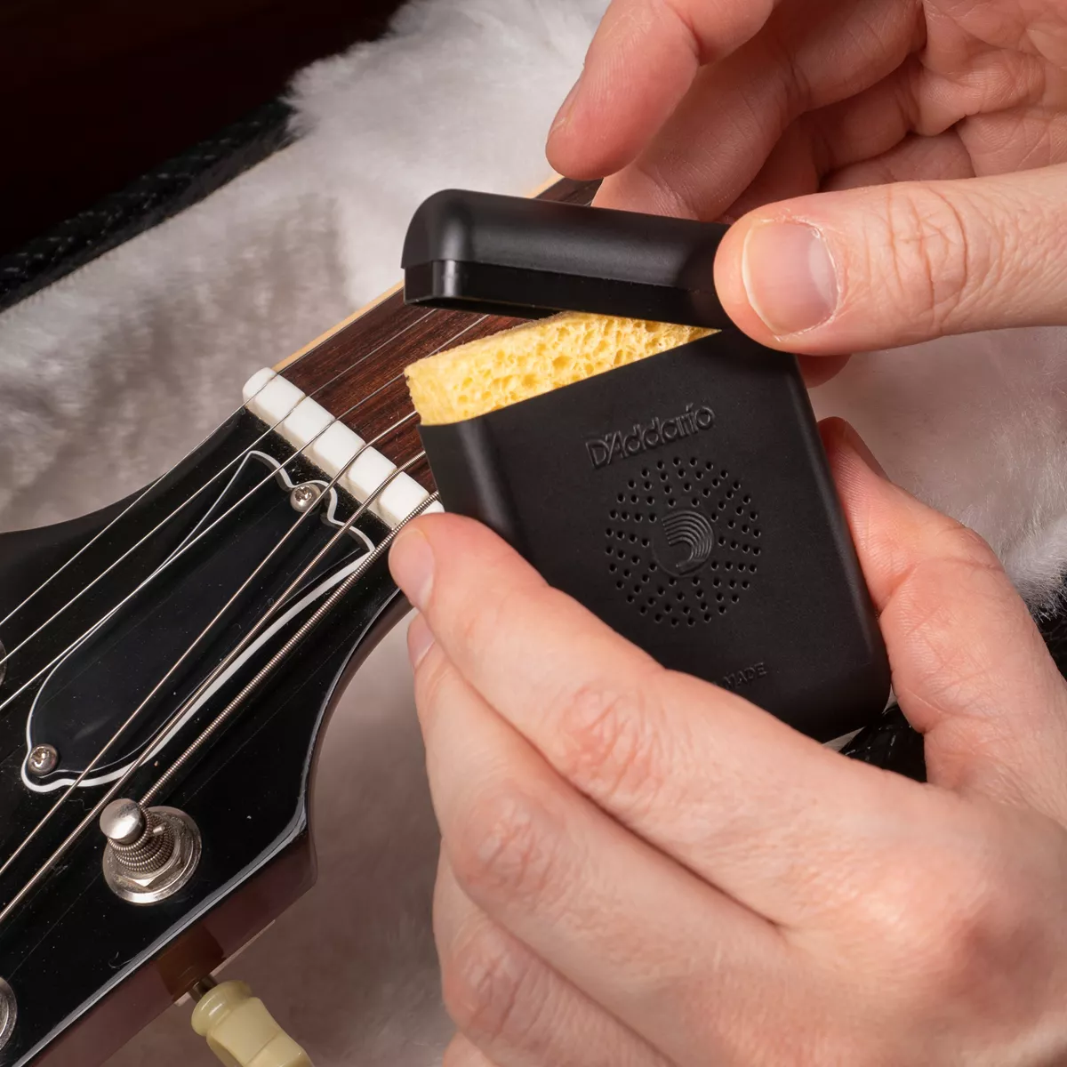 D'Addario Planet Waves Gitarrenhüllen-Befeuchter D'Addario Planet Waves Gitarrenhüllen-Befeuchter