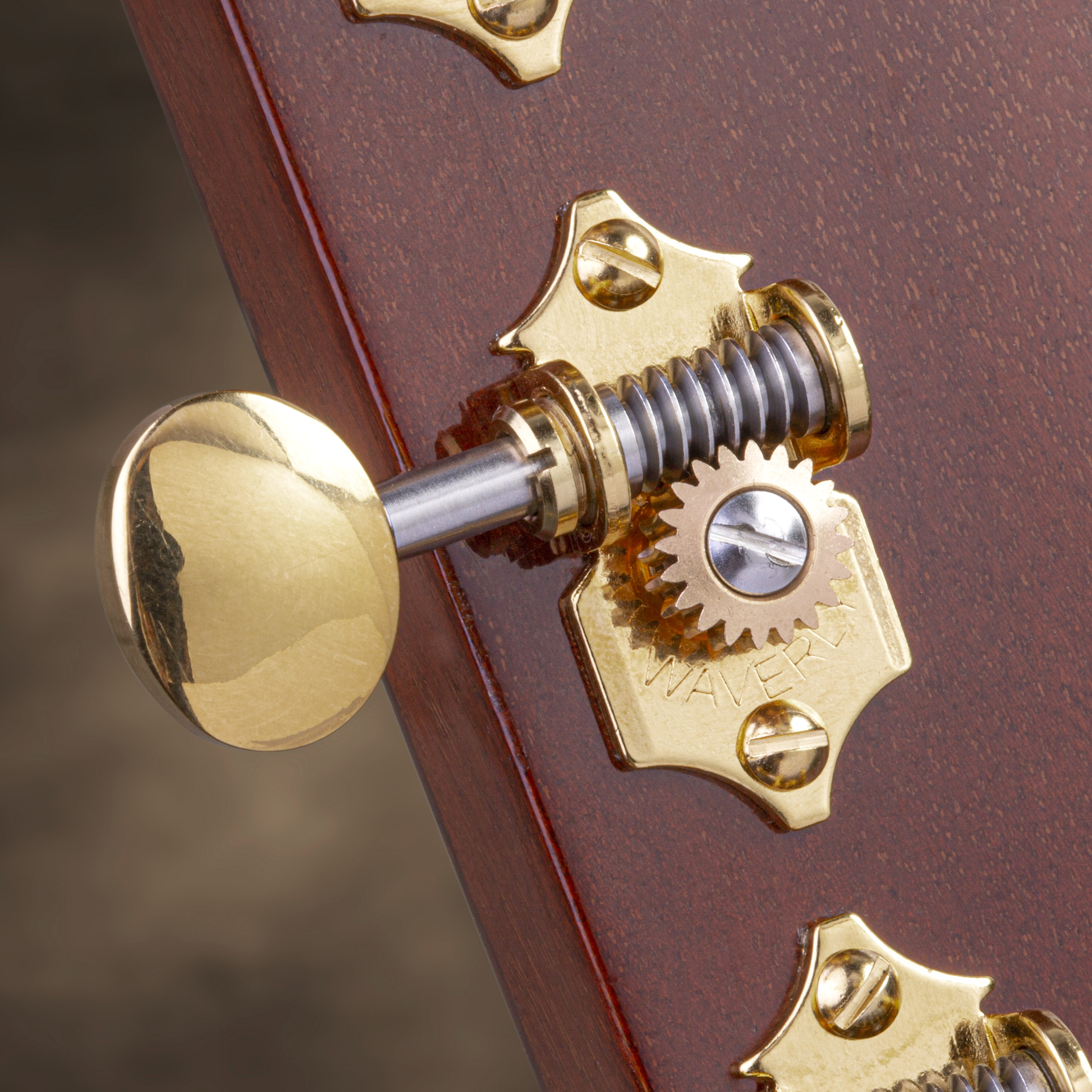 „Waverly High Ratio“-Stimmmechaniken für Gitarre mit ovalen Vintage-Flügeln für massive Kopfplatten