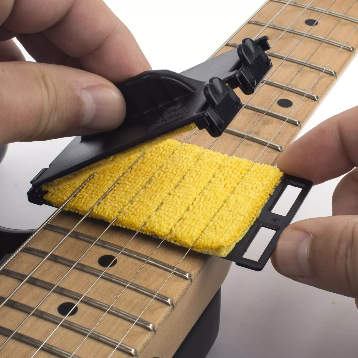 Der Saite Cleaner Der Saite Cleaner