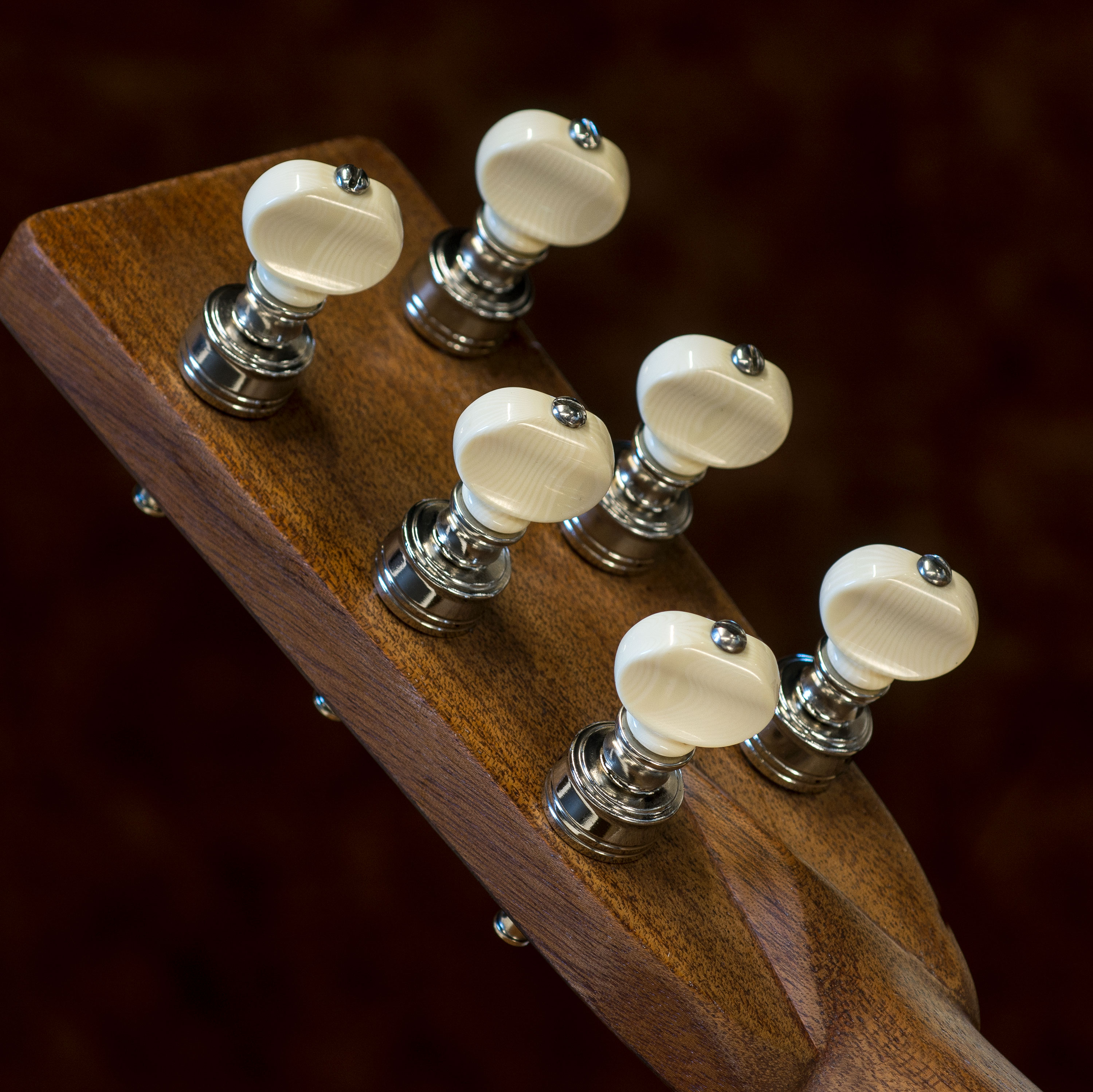 Rickard Cyclone High Ratio Tuning Pegs für Gitarre mit Elfenbeinknöpfen, Set mit 6 Stück