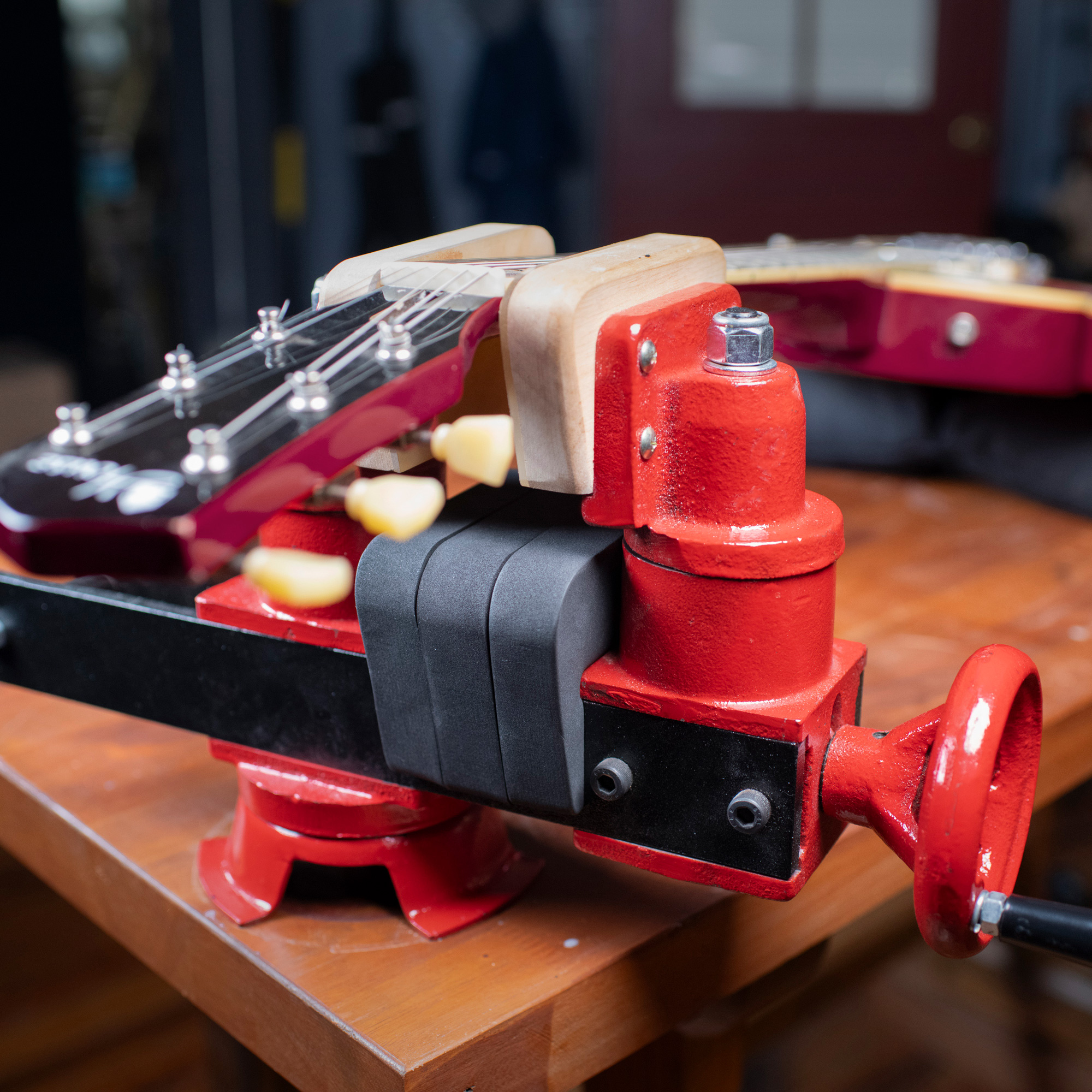 Halsschutz für Gitarrenreparatur-Schraubstock