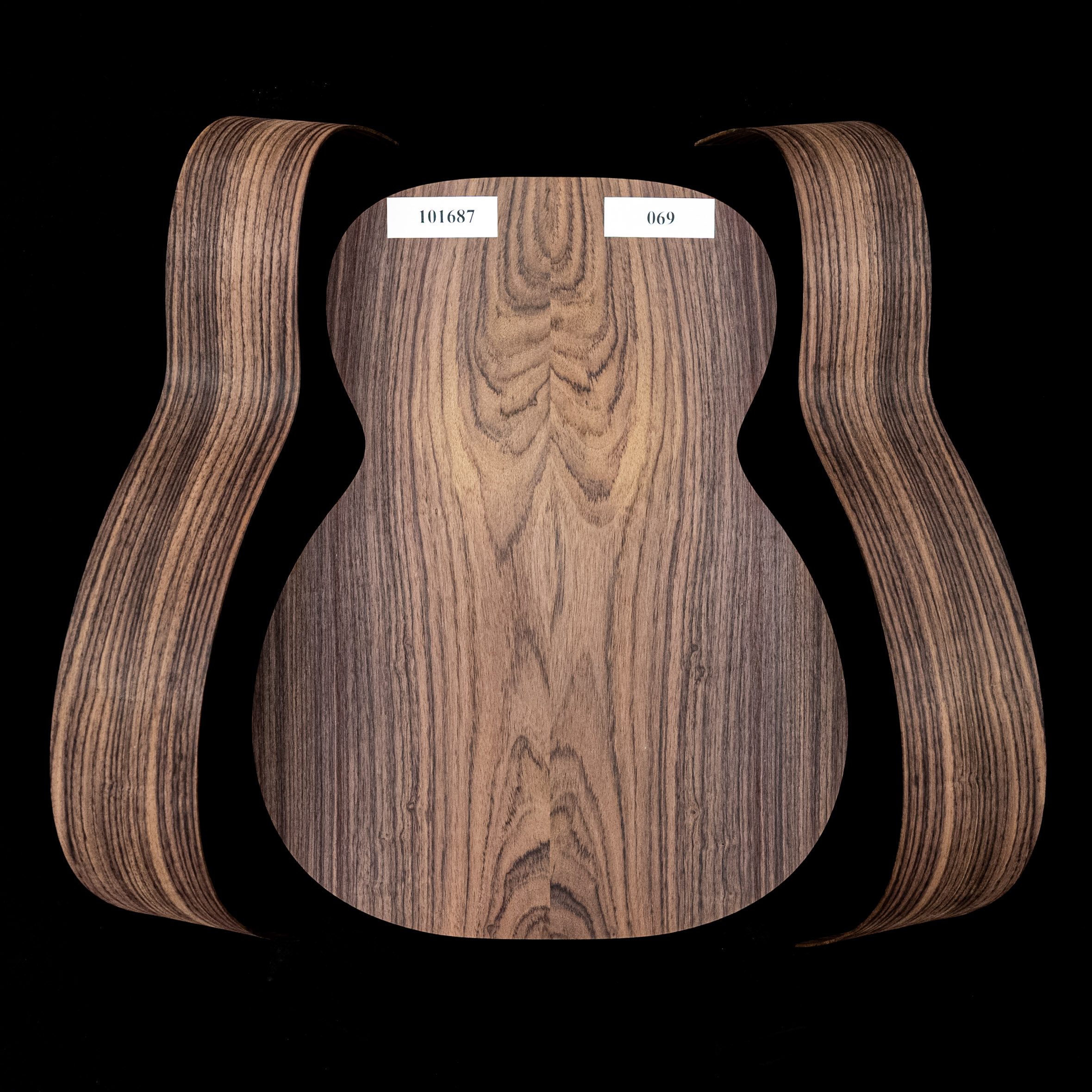 Set mit fertigem Boden + gebogenen Zargen aus Ostindischem Palisander, Wild Grain für OM-Gitarre – 069 Set mit fertigem Boden + gebogenen Zargen aus Ostindischem Palisander, Wild Grain für OM-Gitarre – 069