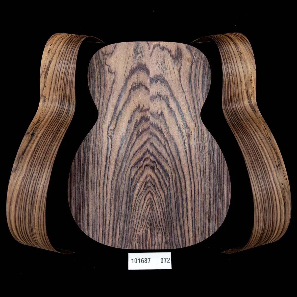 Set mit fertigem Boden + gebogenen Zargen aus Ostindischem Palisander, Wild Grain für OM-Gitarre – 072 Set mit fertigem Boden + gebogenen Zargen aus Ostindischem Palisander, Wild Grain für OM-Gitarre – 072