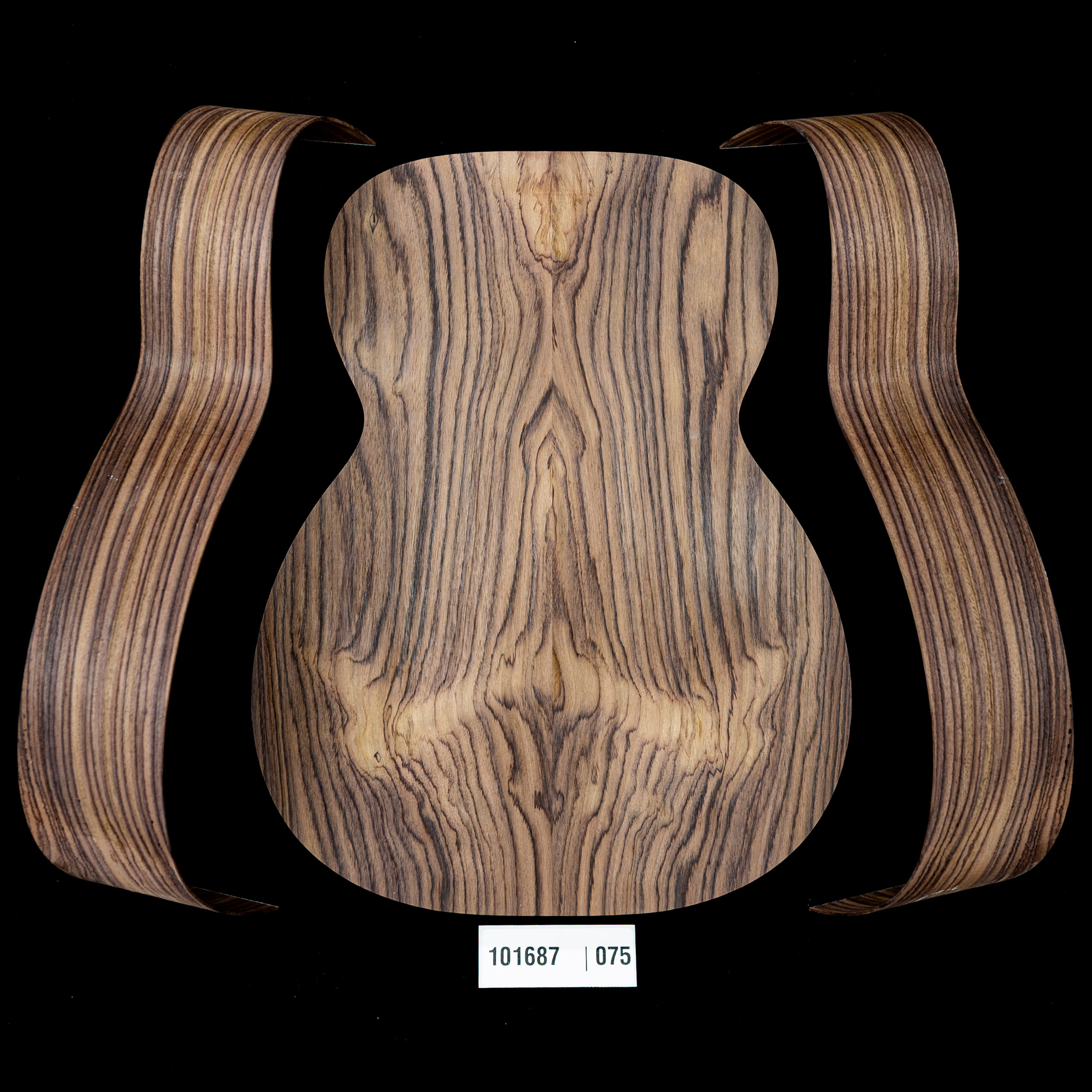 Set mit fertigem Boden&nbsp;+ gebogenen Zargen aus Ostindischem Palisander, Wild Grain für OM-Gitarre&nbsp;– 075