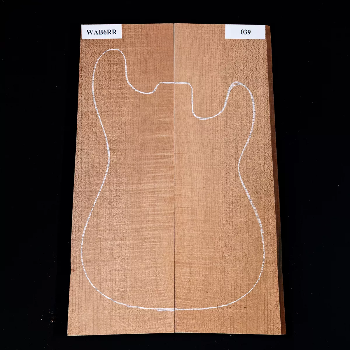 Laminierte Decke aus torrefiziertem Oregon-Ahorn mit starkem Riegelwuchs – 039 Laminierte Decke aus torrefiziertem Oregon-Ahorn mit starkem Riegelwuchs – 039