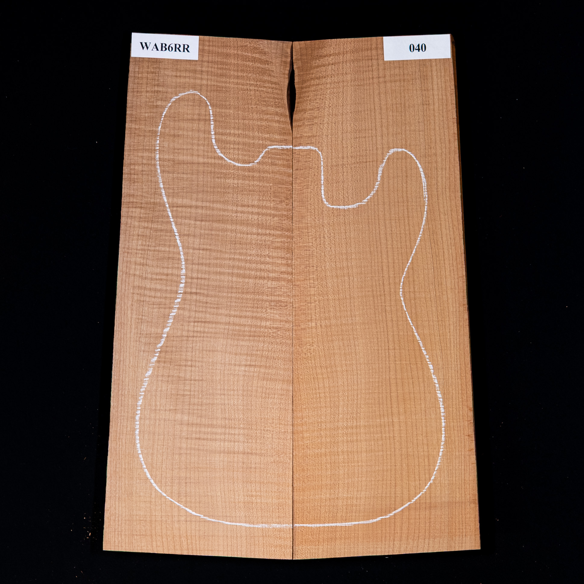 Laminierte Decke aus torrefiziertem Oregon-Ahorn mit starkem Riegelwuchs – 040 Laminierte Decke aus torrefiziertem Oregon-Ahorn mit starkem Riegelwuchs – 040