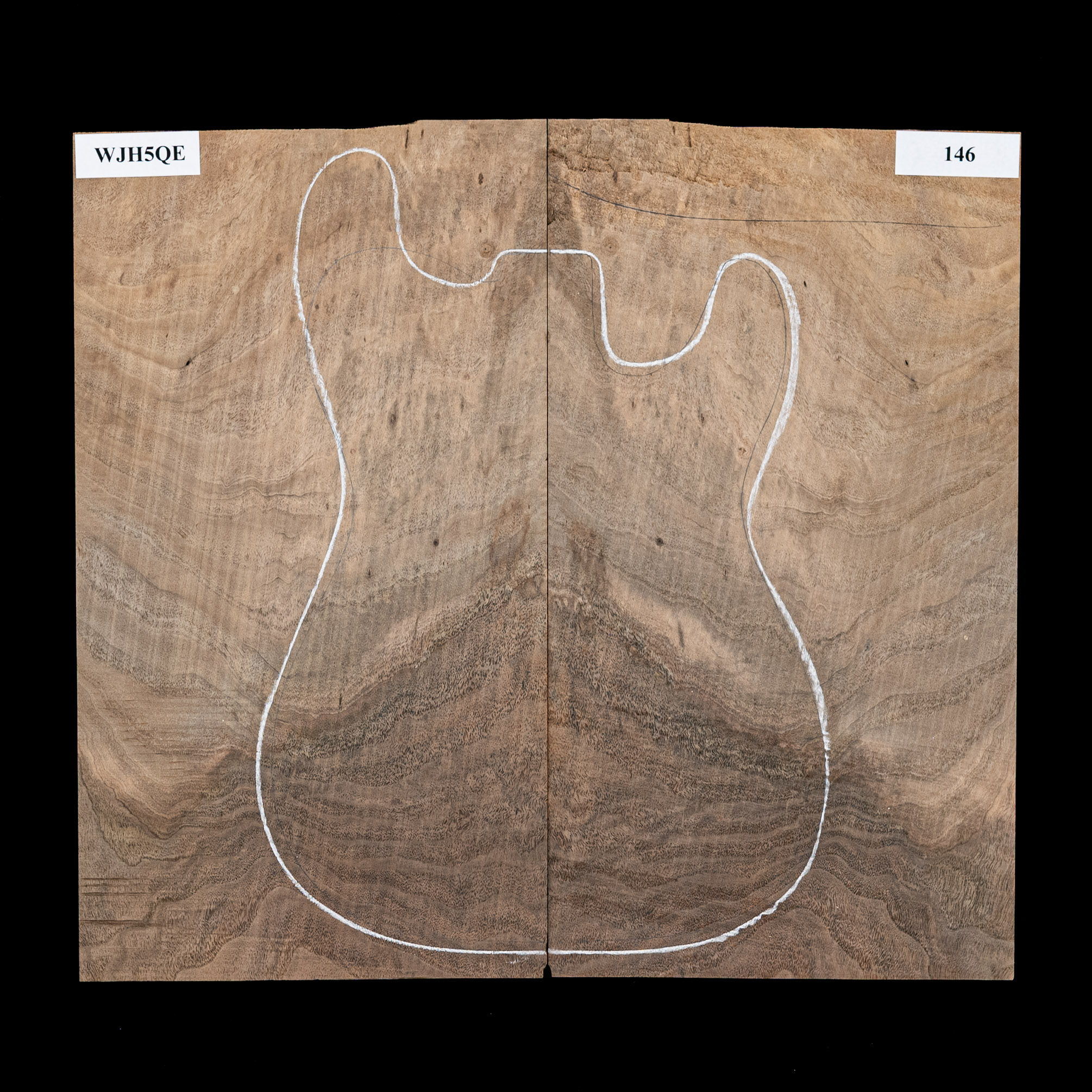 Laminiertes Oberteil mit Flamme Claro Walnuss – 146 Laminiertes Oberteil mit Flamme Claro Walnuss – 146