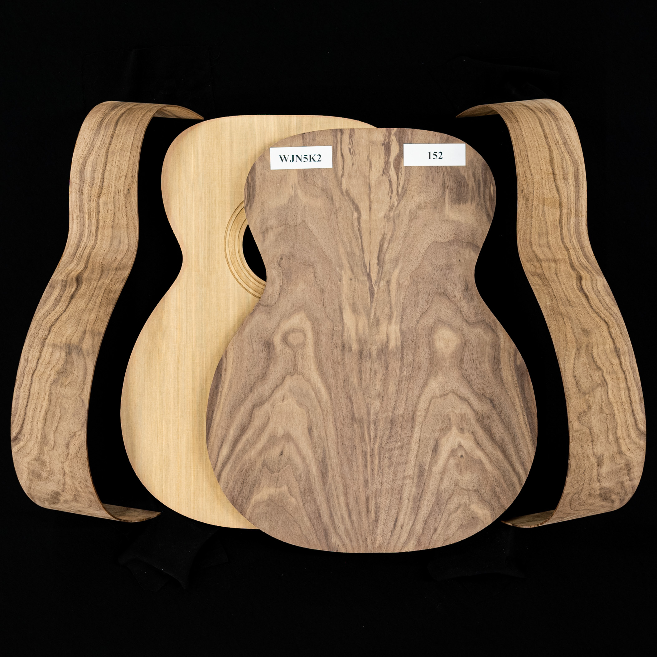 WoodStax Flammen-Walnut OM Gitarren-Bausatz, Hals zum Anschrauben – 152 WoodStax Flammen-Walnut OM Gitarren-Bausatz, Hals zum Anschrauben – 152