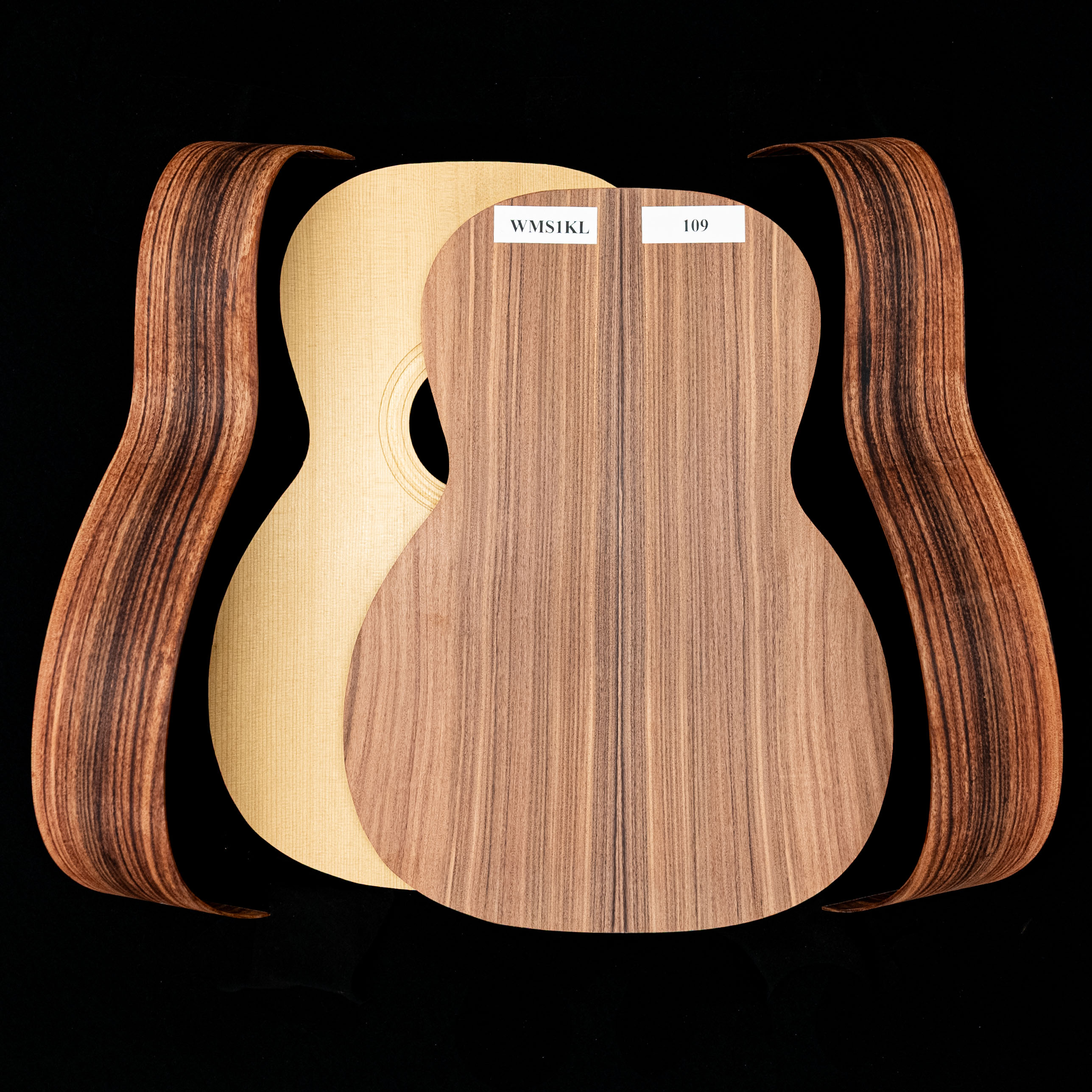 „WoodStax Pau Ferro Triple-O“-Gitarren-Bausatz, geschraubter Hals – 109 „WoodStax Pau Ferro Triple-O“-Gitarren-Bausatz, geschraubter Hals – 109