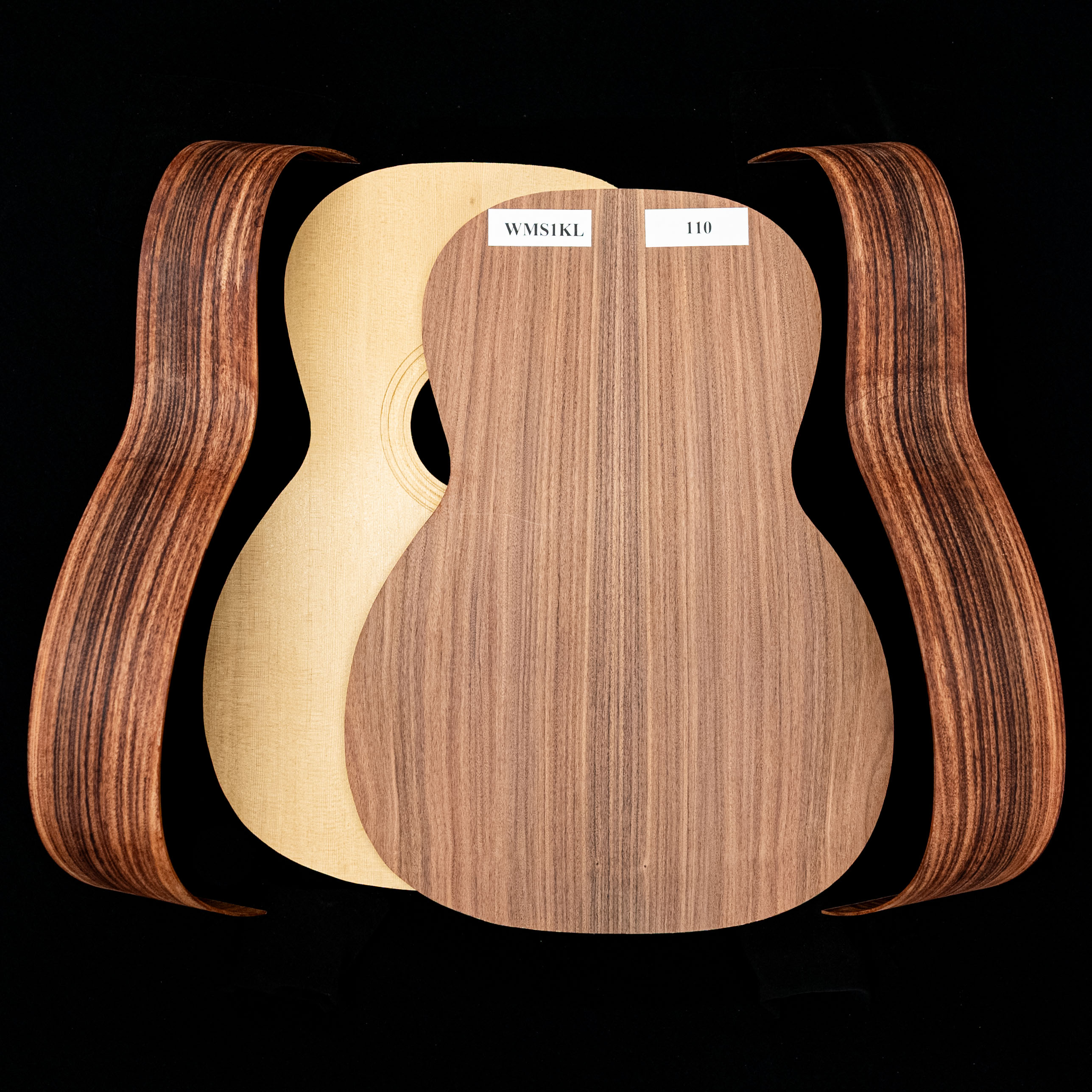 „WoodStax Pau Ferro Triple-O“-Gitarren-Bausatz, geschraubter Hals – 110 „WoodStax Pau Ferro Triple-O“-Gitarren-Bausatz, geschraubter Hals – 110