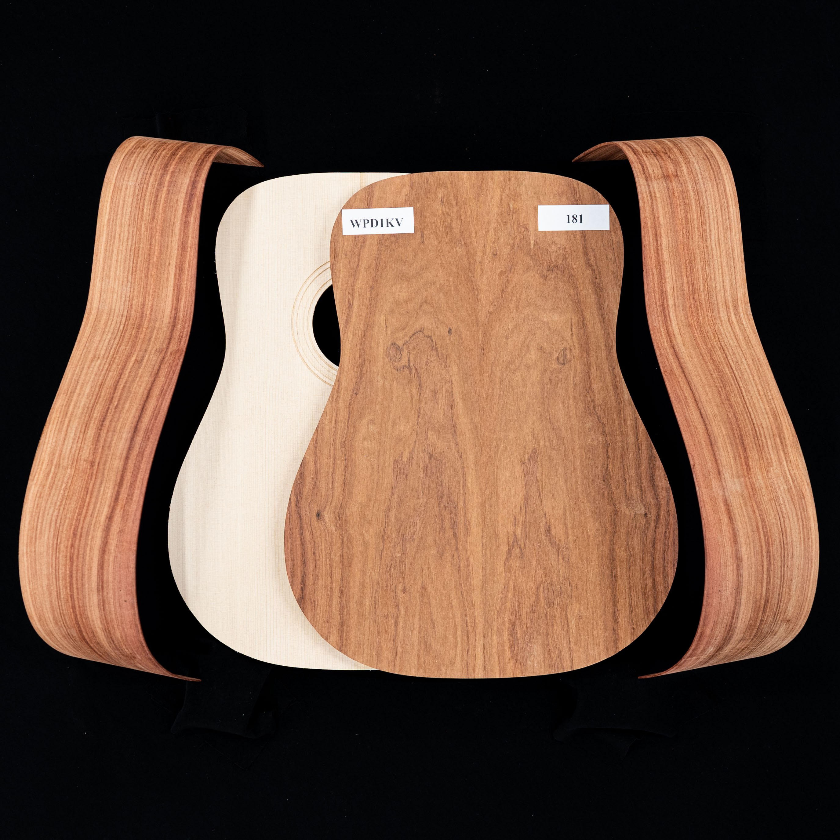 „WoodStax Granadillo Dreadnought“-Bausatz, geschraubter Hals – 181 „WoodStax Granadillo Dreadnought“-Bausatz, geschraubter Hals – 181