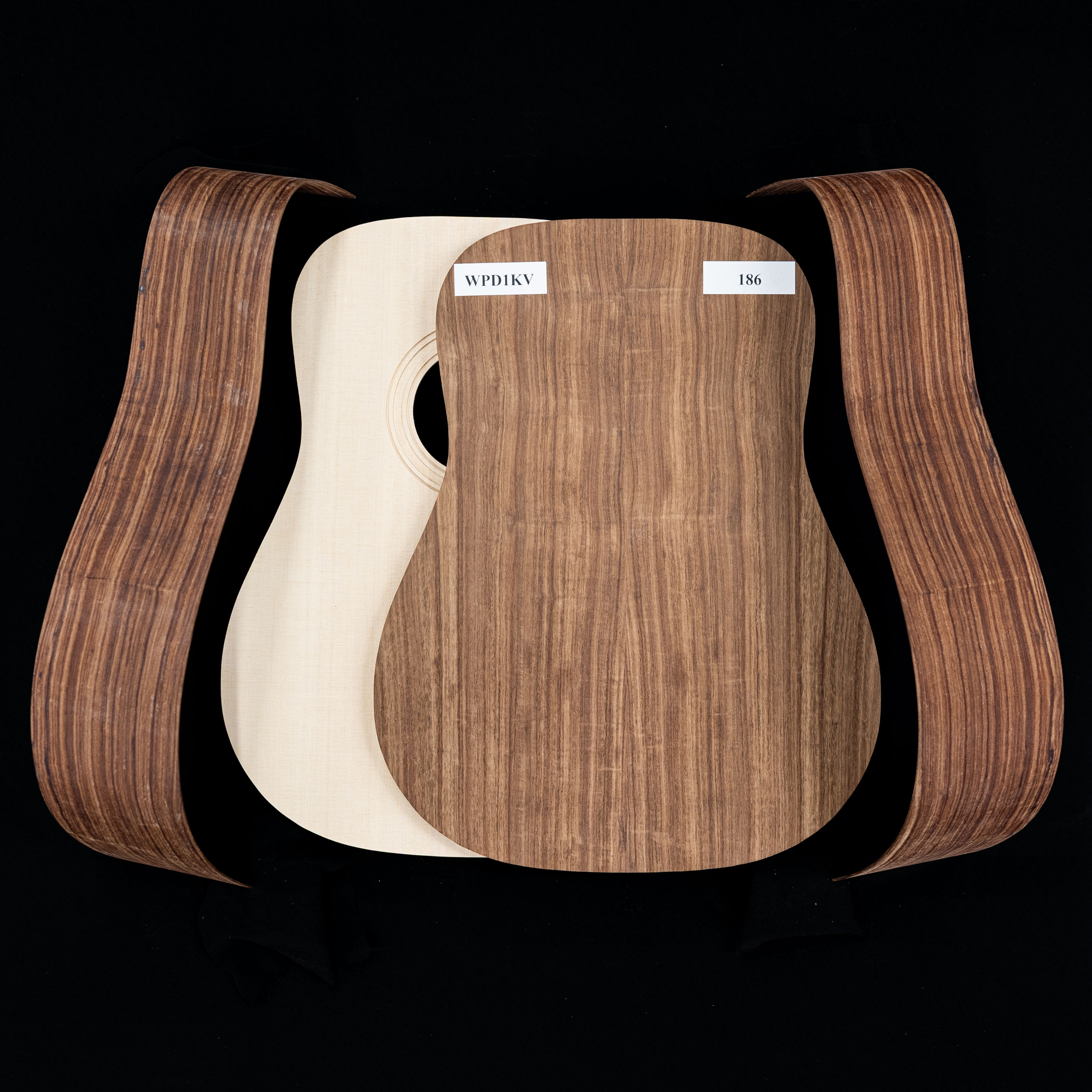 „WoodStax Granadillo Dreadnought“-Bausatz, geschraubter Hals – 186 „WoodStax Granadillo Dreadnought“-Bausatz, geschraubter Hals – 186