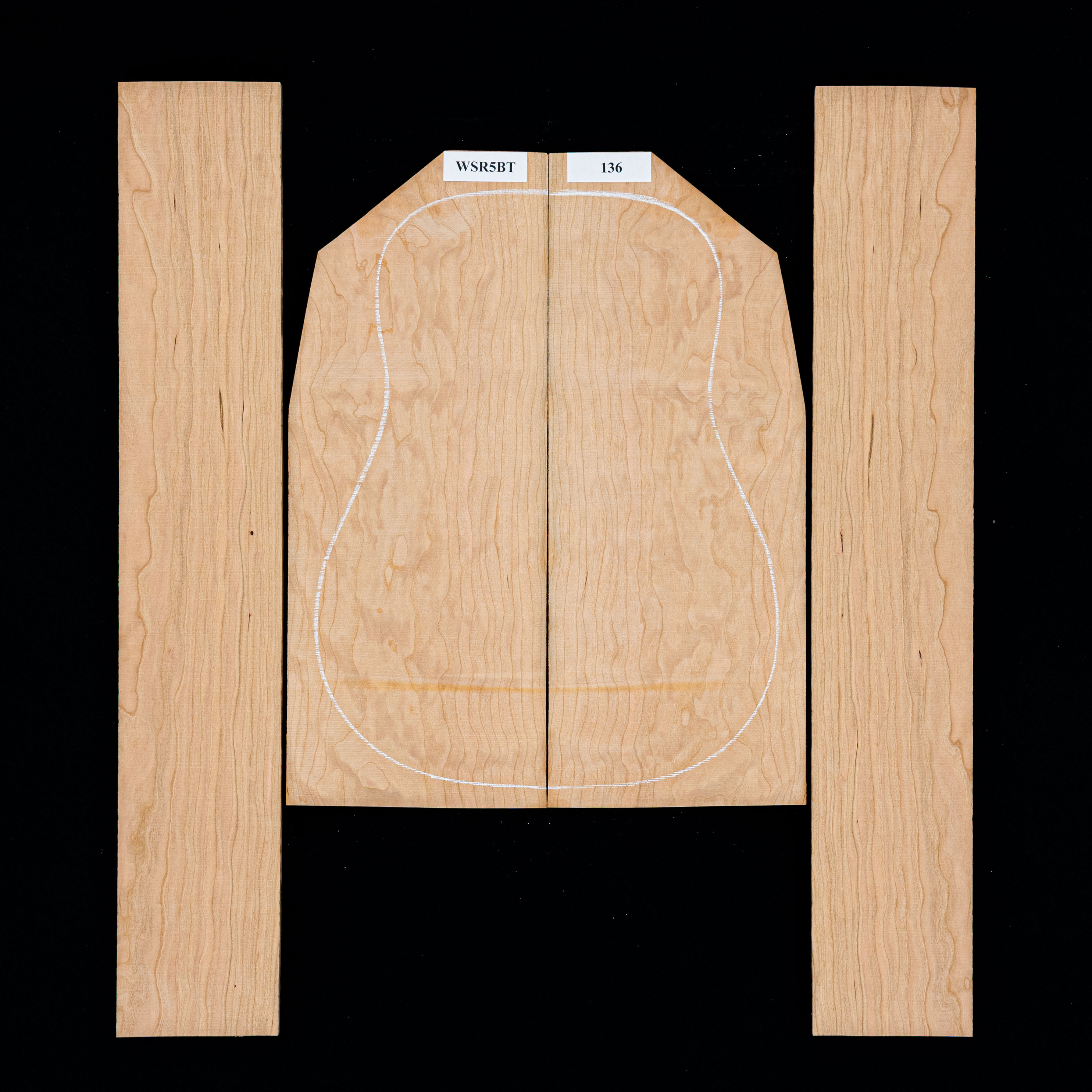 Set mit Boden + Zargen aus Amerikanischem Kirschbaum mit Riegelwuchs – 136 Set mit Boden + Zargen aus Amerikanischem Kirschbaum mit Riegelwuchs – 136