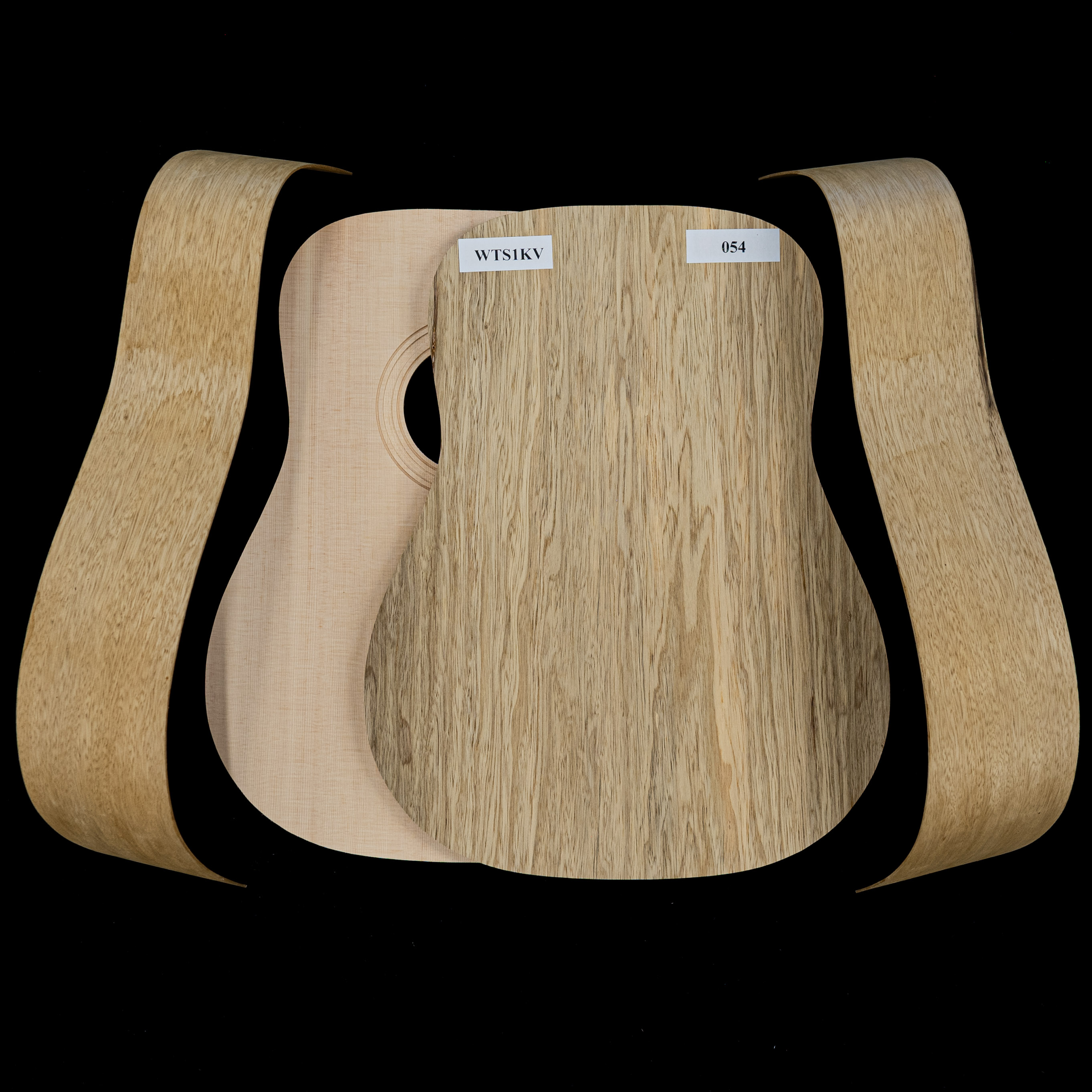 „WoodStax Black Limba Dreadnought“-Bausatz, geschraubter Hals – 054 „WoodStax Black Limba Dreadnought“-Bausatz, geschraubter Hals – 054