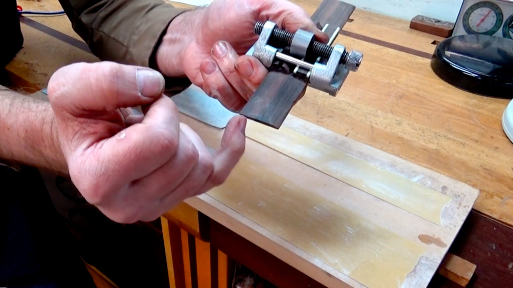 Beveling Classical Bridge Ends – Luthier Tips du Jour Mailbag