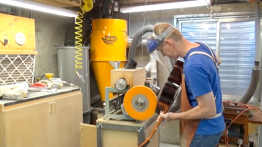 Entfernen des Poliermittelrests – Luthier Tips du Jour Mailbag