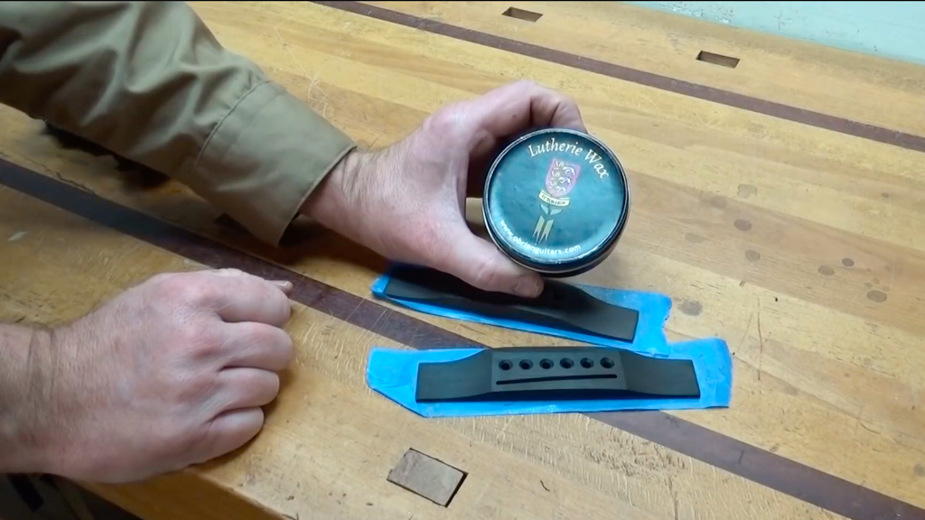 Wachs für einfache Klebstoffreinigung – Luthier Tips du Jour Mailbag