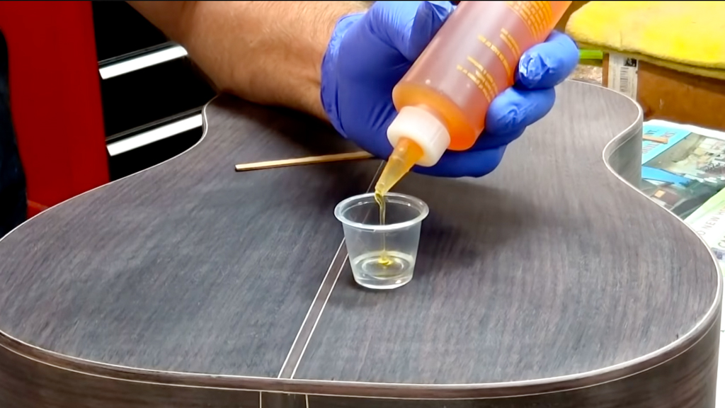 Z-Poxy-Füllung - Luthier Tips du Jour Mailbag