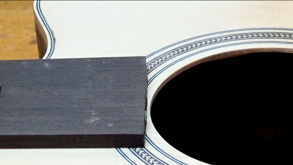 Fretboard auf Länge schneiden – Luthier Tips du Jour Mailbag