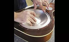 Legen Sie den Kegel auf seinen Rand