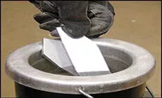 Brücke und Brücke im Versteckklebertopf