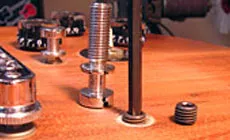 Foto: Einsetzen einer Kontermutter