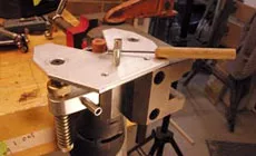 Schleifen der Sattelschraube