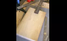 Suchen Sie die Brücke