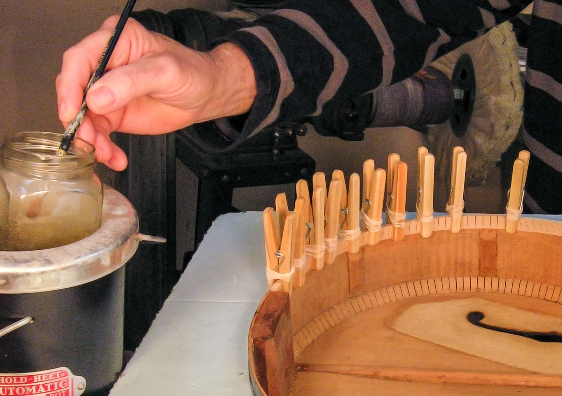 Sie benötigen eine Tasche mit Kleidernadeln für Ihre Werkstatt!