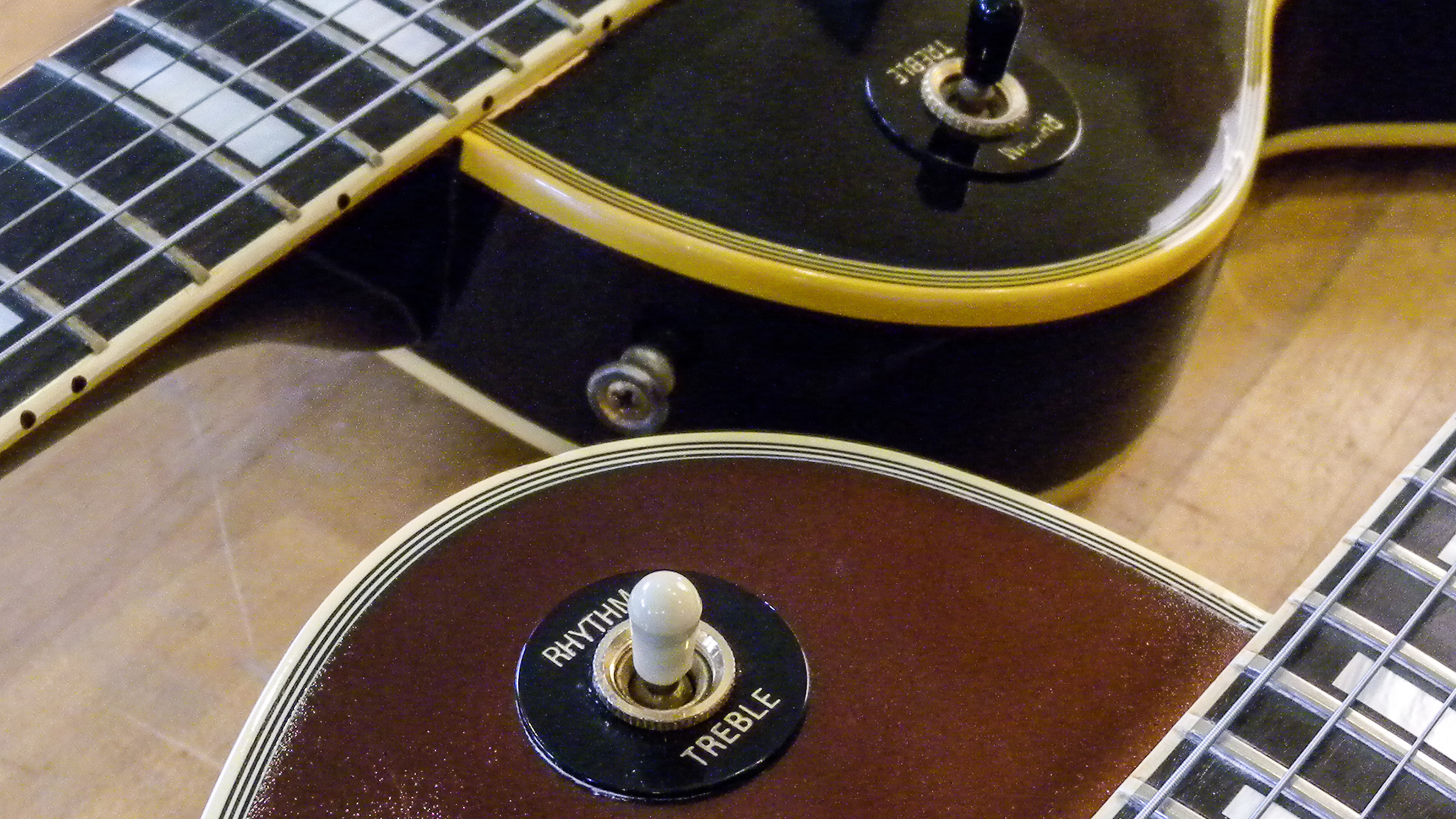 Anpassen von Farben bei der Reparatur von Vintage-Bindings