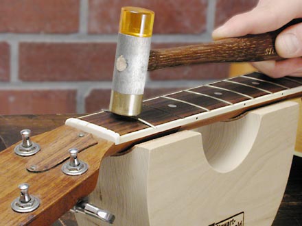 So hämmern Sie Ärger