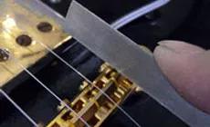 Foto: Sattelschlitz einlegen