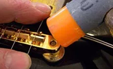 Foto: Den Sattelschlitz hämmern