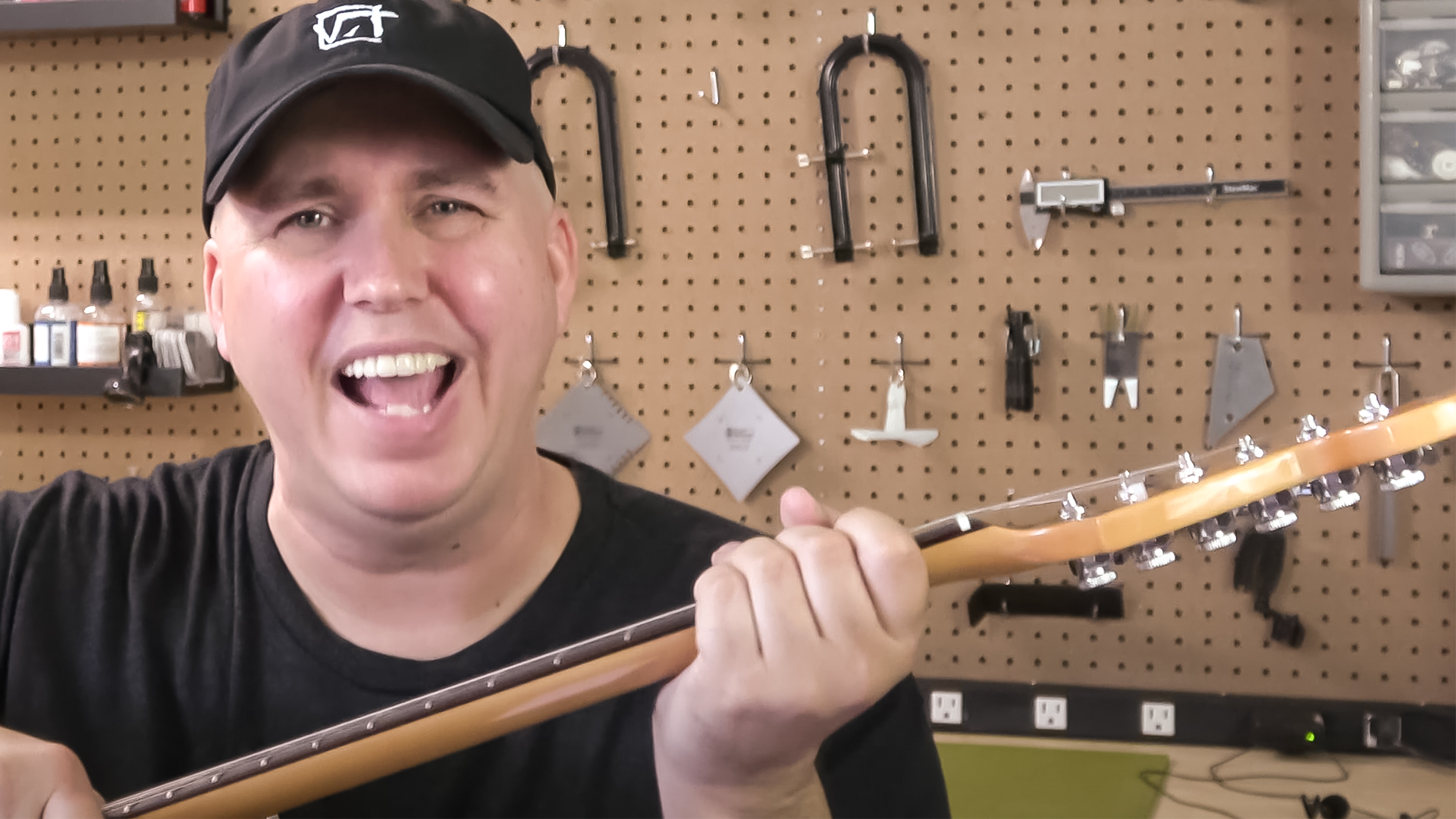 Phil McKnight präsentiert unser neues Squier Stratocaster Hardware Upgrade Kit