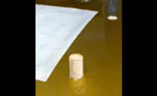 Einsetzen der Stopfen