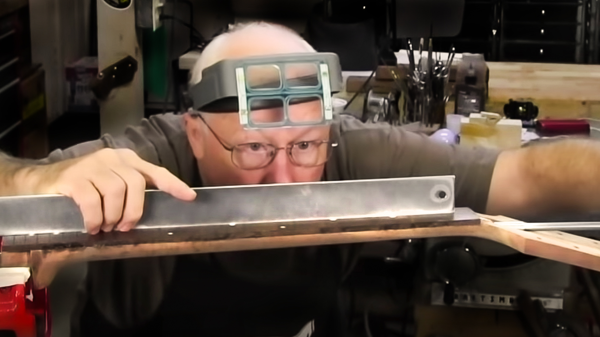 Aufbau von Upbow in den Gitarrenhals