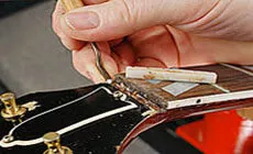 Reinigen des Mutterschlitzes