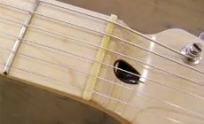 Foto: Vintage-Knochennuss für Tremolo Strat