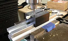 Steckplatzierer mit Brückenstift