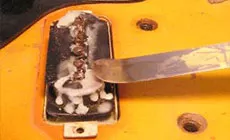 Wachs beim Abholen verteilen