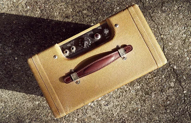 Abgeschlossenes Relic-Ampere-Oberteil