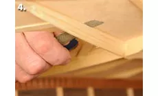 Arbeiten unter der Strebe, Reinigen der zu verklebenden Oberflächen