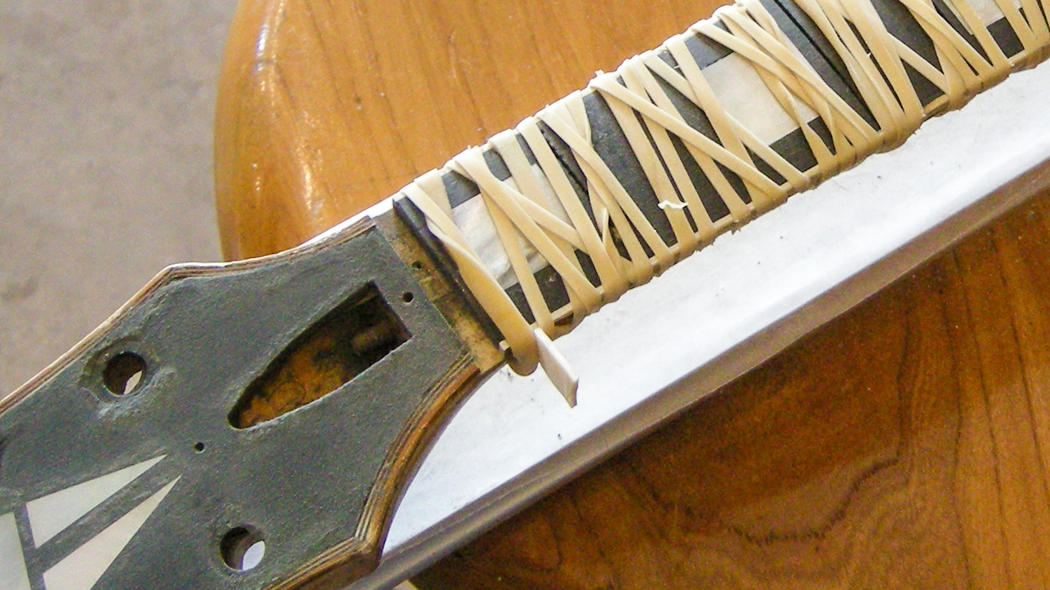 Gummibänder als Klemmen: super-nützlich und günstig! Gummibänder als Klemmen: super-nützlich und günstig!