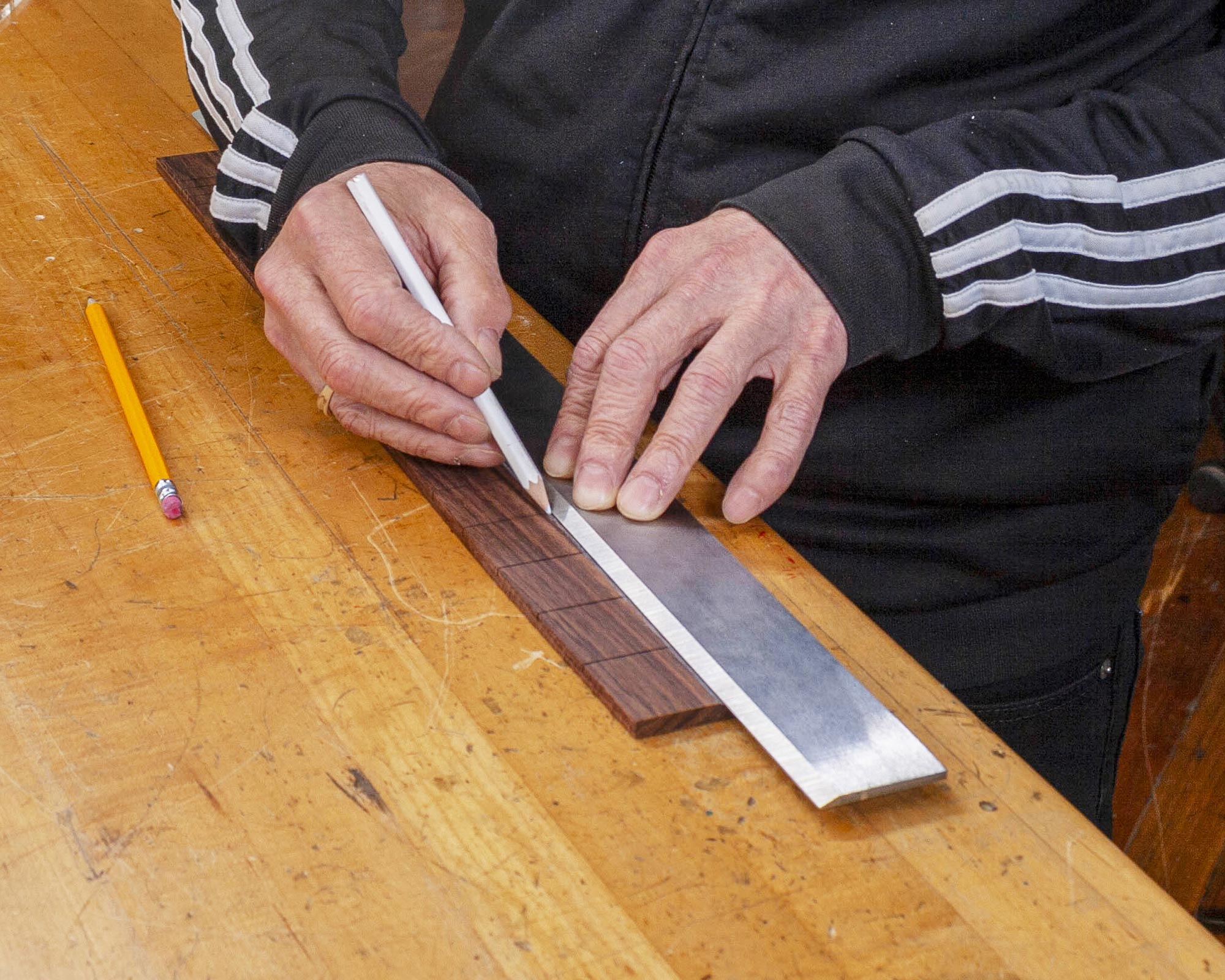 Zeichnen Sie eine Mittellinie.